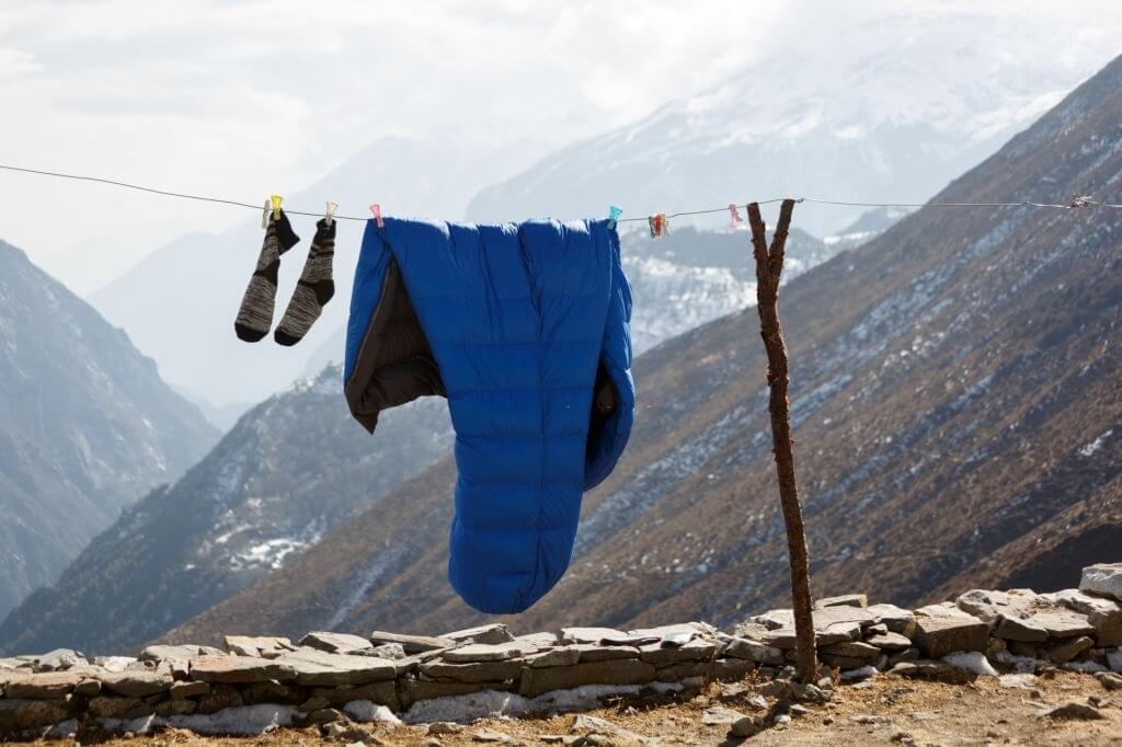 drying a sleeping bag