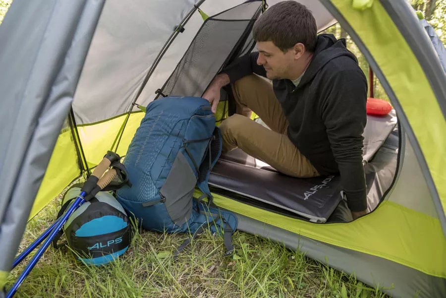 Alps Mountaineering Ready Lite Cot Review