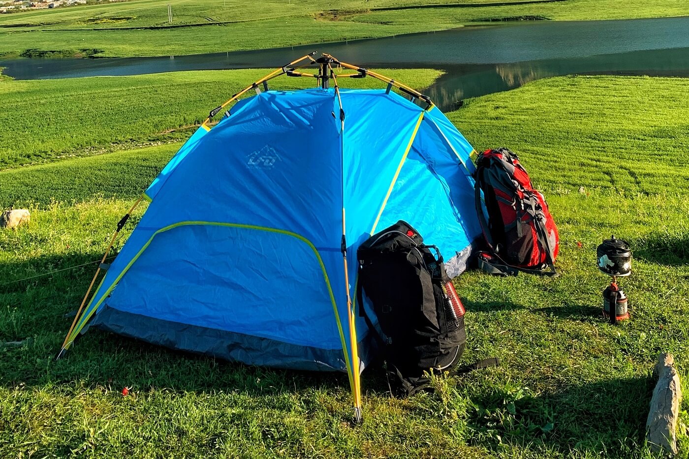 six person camping tent