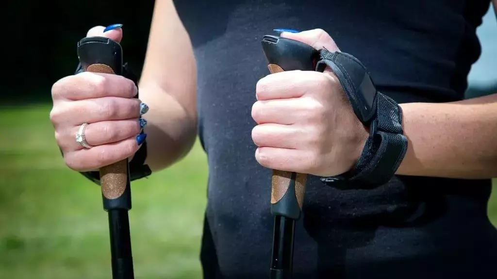 sizing trekking poles